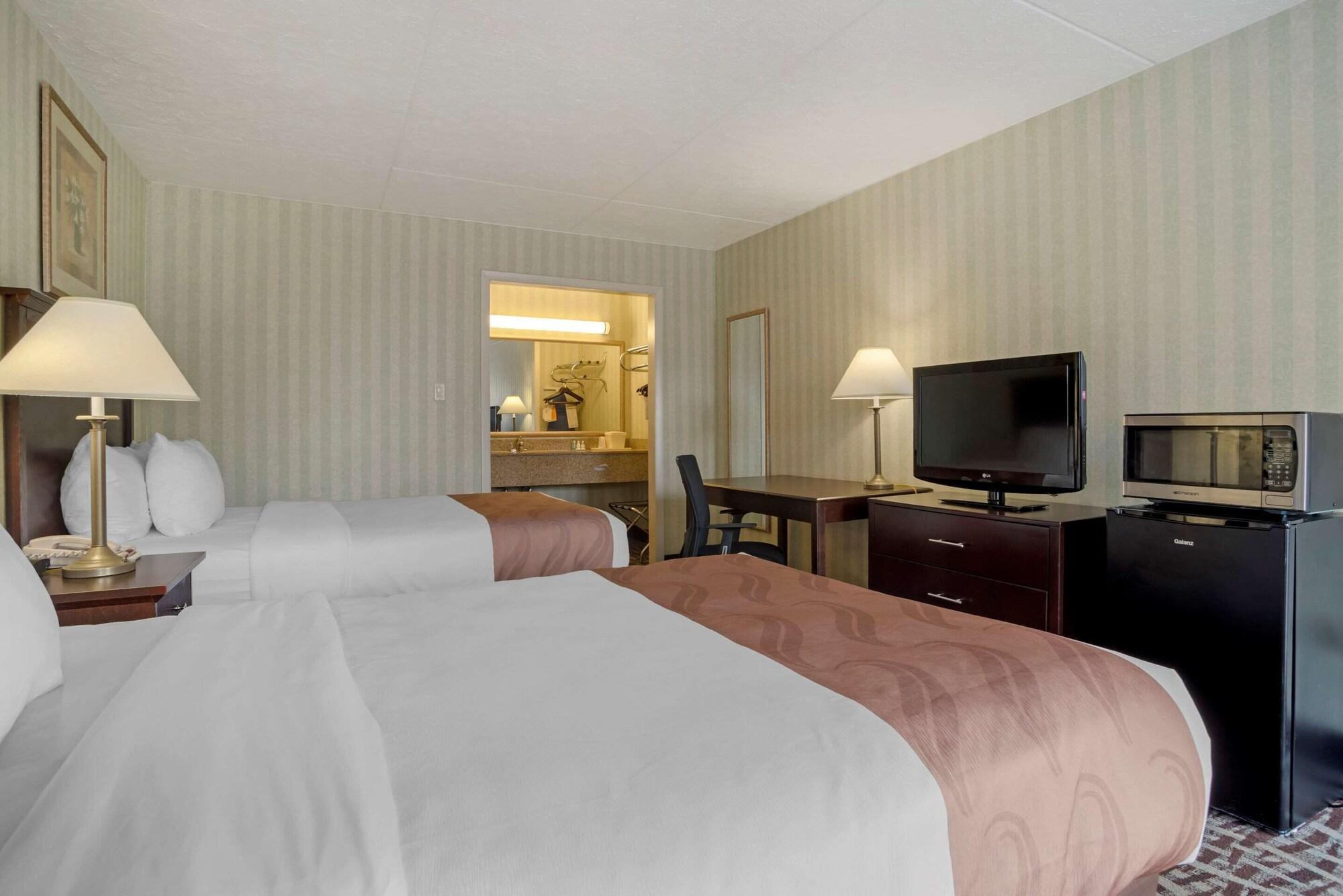 Quality Inn Fredericksburg Near Historic Downtown Buitenkant foto