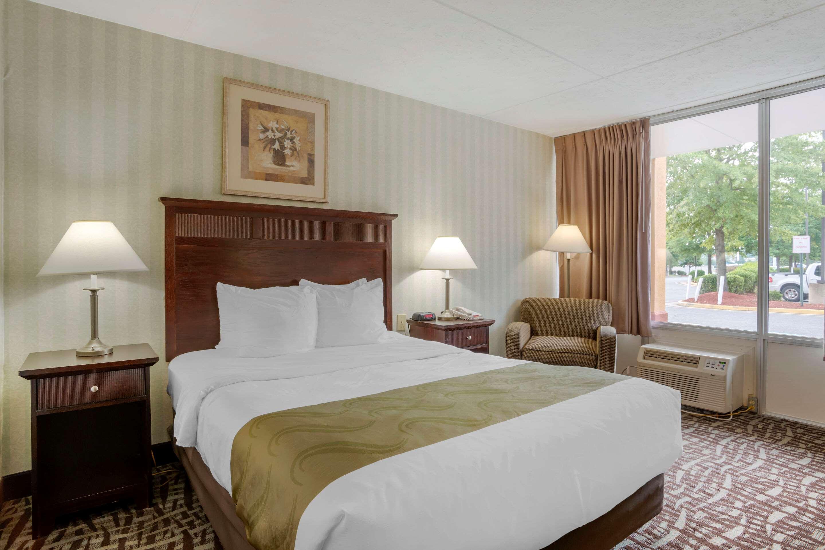 Quality Inn Fredericksburg Near Historic Downtown Buitenkant foto