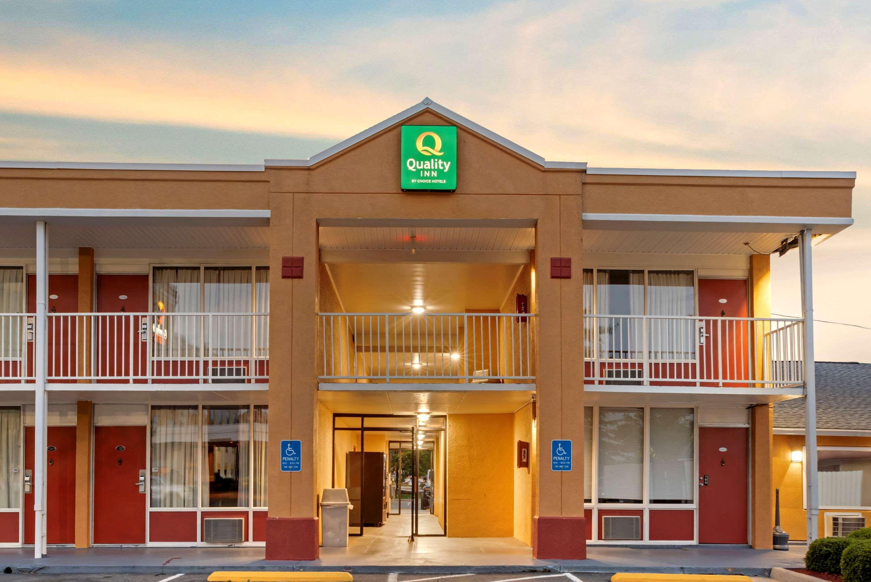 Quality Inn Fredericksburg Near Historic Downtown Buitenkant foto