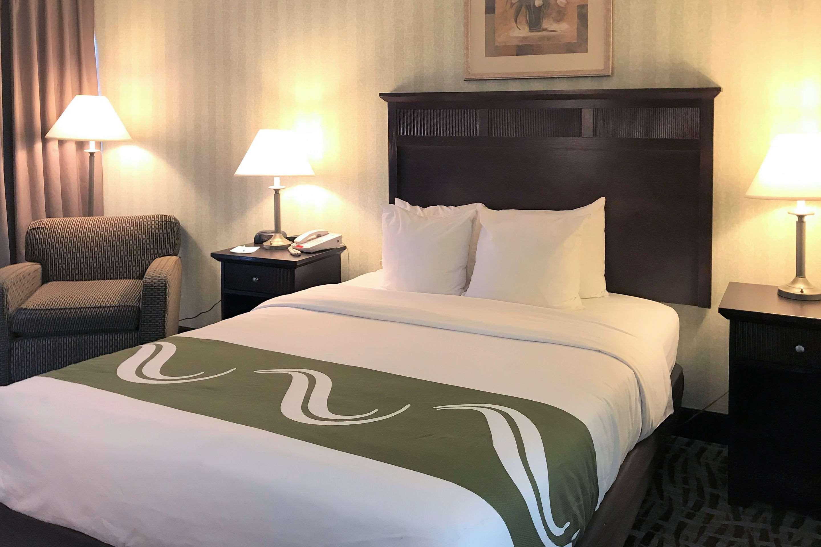 Quality Inn Fredericksburg Near Historic Downtown Buitenkant foto