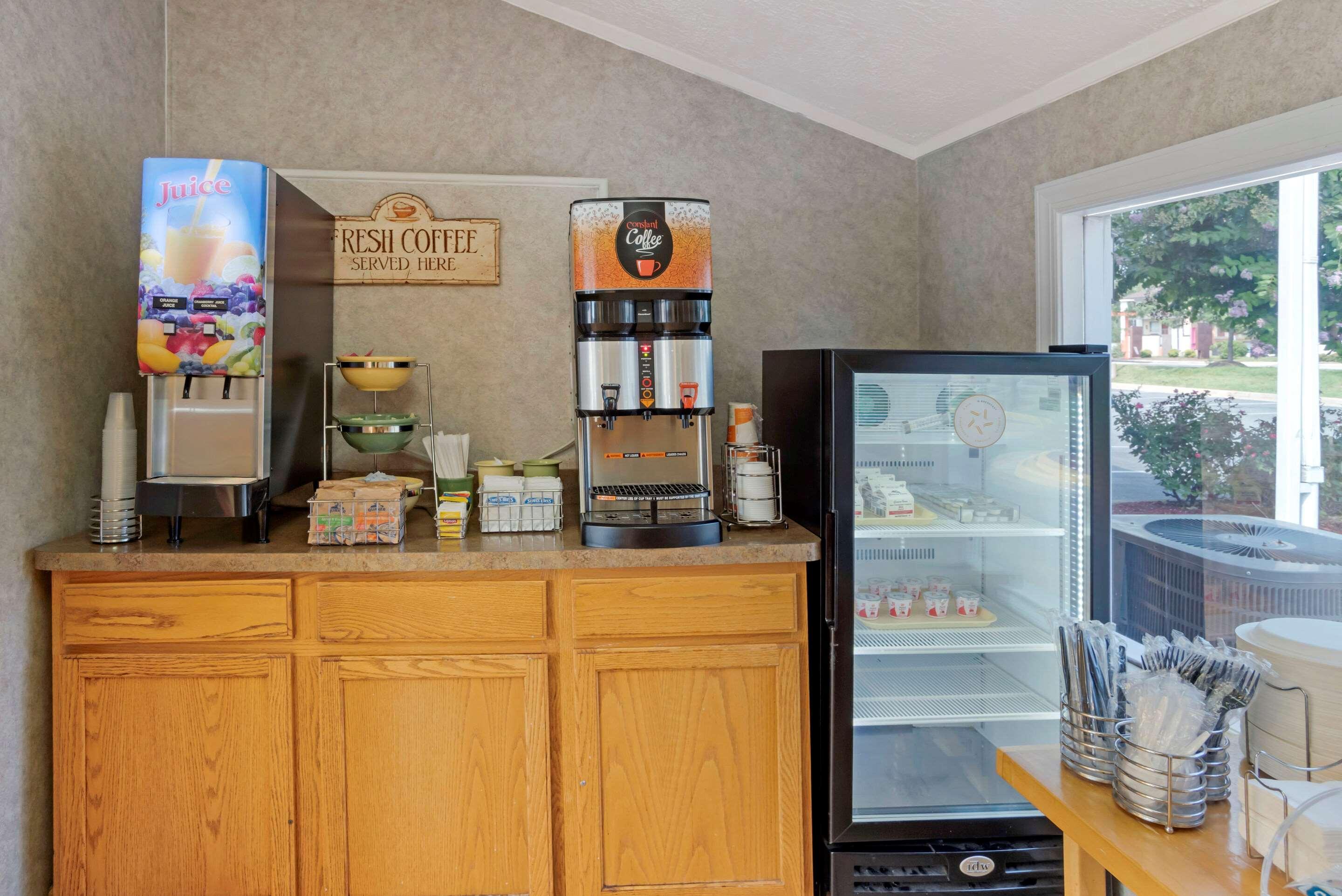Quality Inn Fredericksburg Near Historic Downtown Buitenkant foto