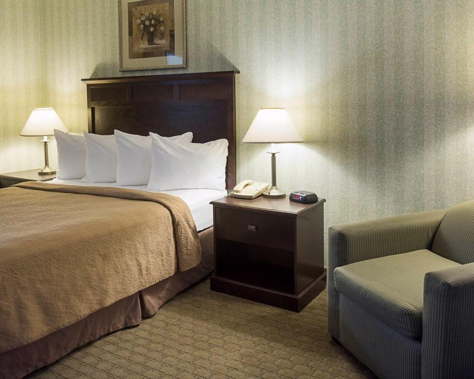 Quality Inn Fredericksburg Near Historic Downtown Buitenkant foto