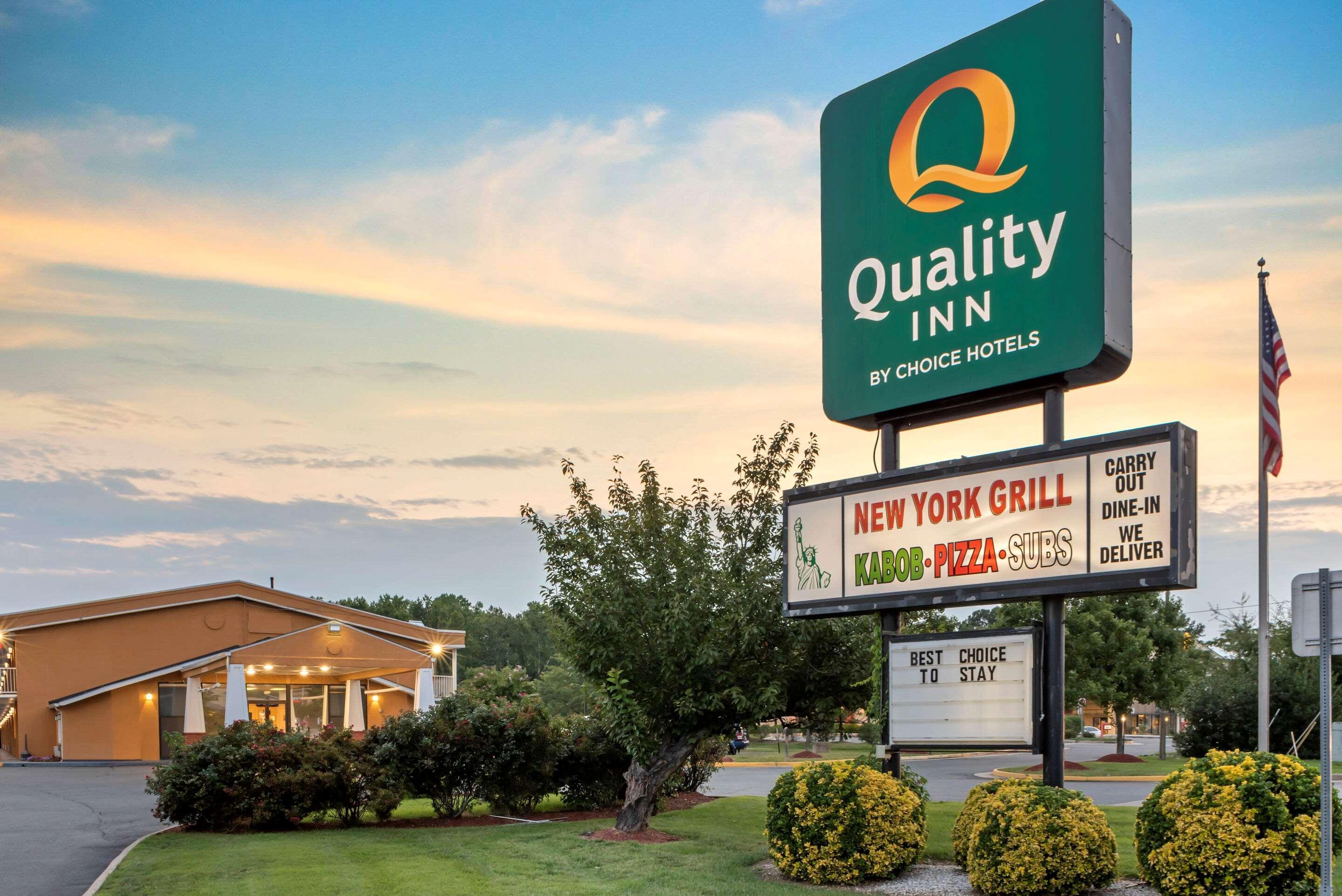 Quality Inn Fredericksburg Near Historic Downtown Buitenkant foto